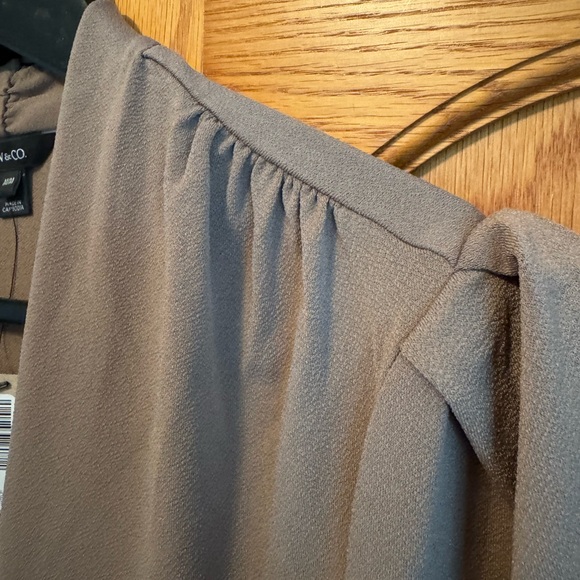 RW & Co. short sleeved blouse - Picture 4 of 10